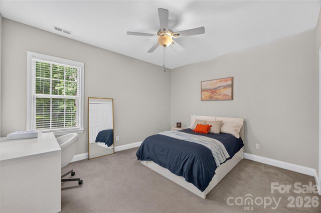 9220 Kensington Forest Drive, Harrisburg, NC 28075