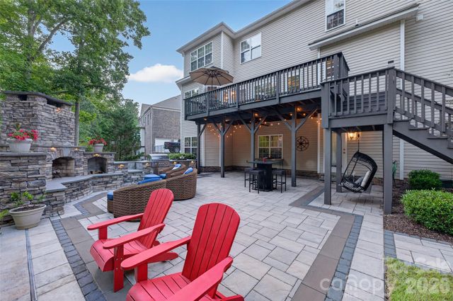 9220 Kensington Forest Drive, Harrisburg, NC 28075