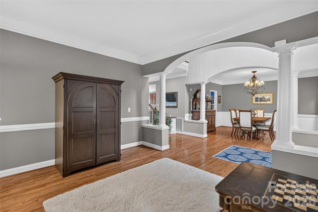 9220 Kensington Forest Drive, Harrisburg, NC 28075