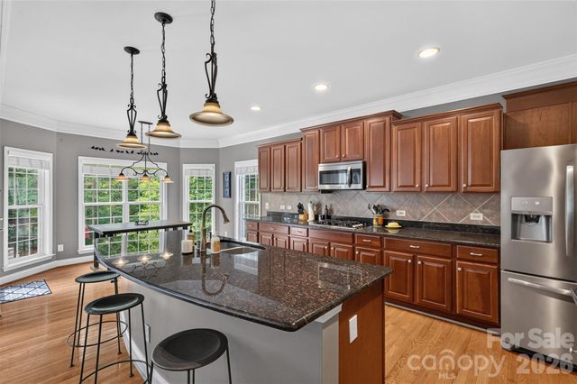 9220 Kensington Forest Drive, Harrisburg, NC 28075