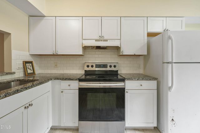 875 Martin Luther King Junior Boulevard Apt 4, Chapel Hill, NC 27514