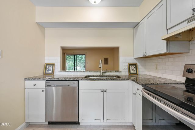 875 Martin Luther King Junior Boulevard Apt 4, Chapel Hill, NC 27514