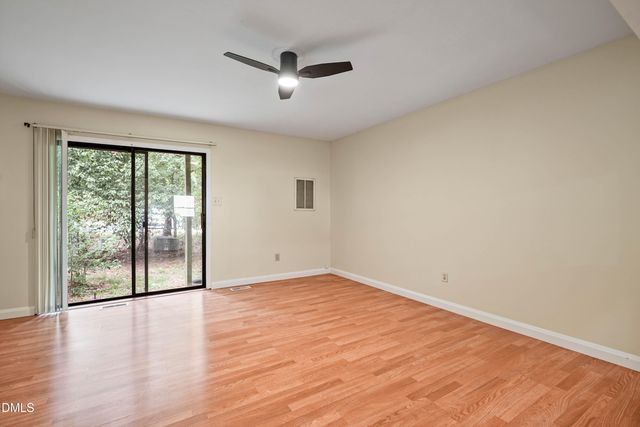 875 Martin Luther King Junior Boulevard Apt 4, Chapel Hill, NC 27514