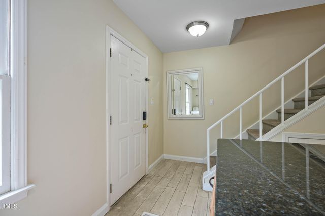 875 Martin Luther King Junior Boulevard Apt 4, Chapel Hill, NC 27514