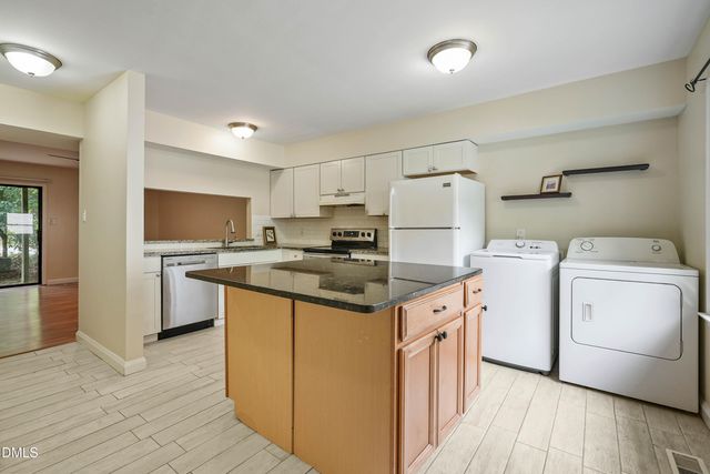 875 Martin Luther King Junior Boulevard Apt 4, Chapel Hill, NC 27514