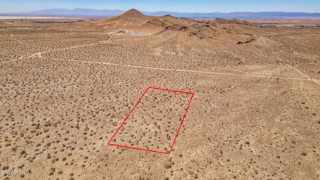 Near Beaudette & 30th St W, Rosamond, CA 93560