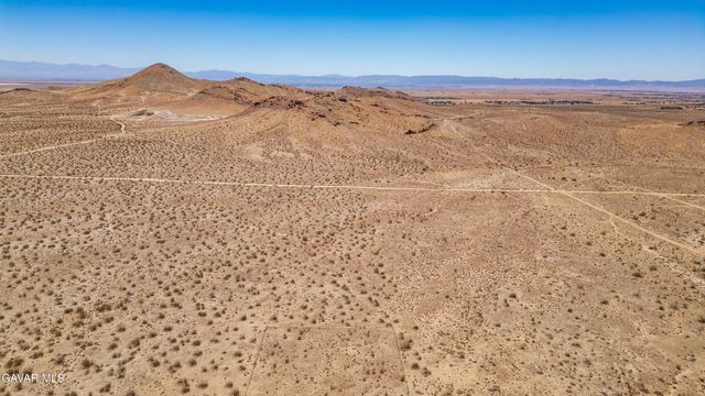 Near Beaudette & 30th St W, Rosamond, CA 93560