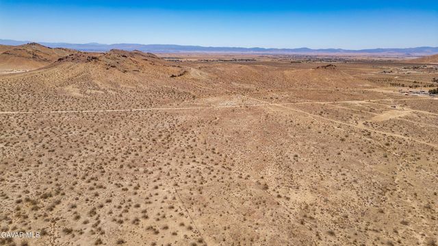 Near Beaudette & 30th St W, Rosamond, CA 93560