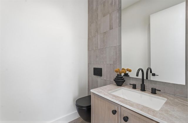 6803 Tyree Street, Dallas, TX 75209