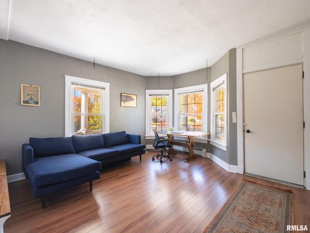 700 E MAYWOOD Avenue, Peoria, IL 61603