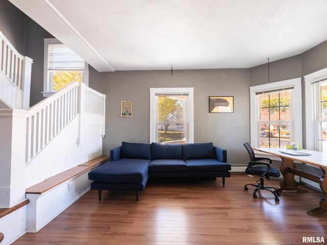 700 E MAYWOOD Avenue, Peoria, IL 61603