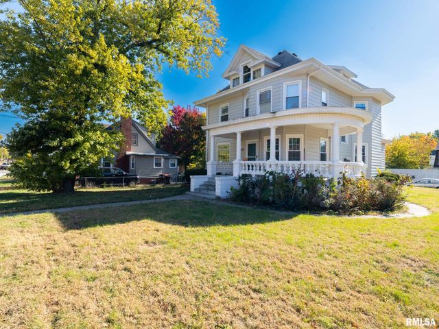 700 E MAYWOOD Avenue, Peoria, IL 61603