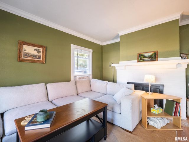 700 E MAYWOOD Avenue, Peoria, IL 61603