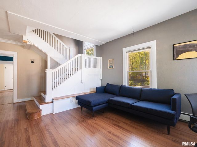 700 E MAYWOOD Avenue, Peoria, IL 61603