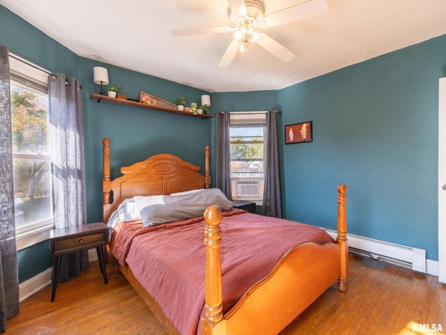 700 E MAYWOOD Avenue, Peoria, IL 61603