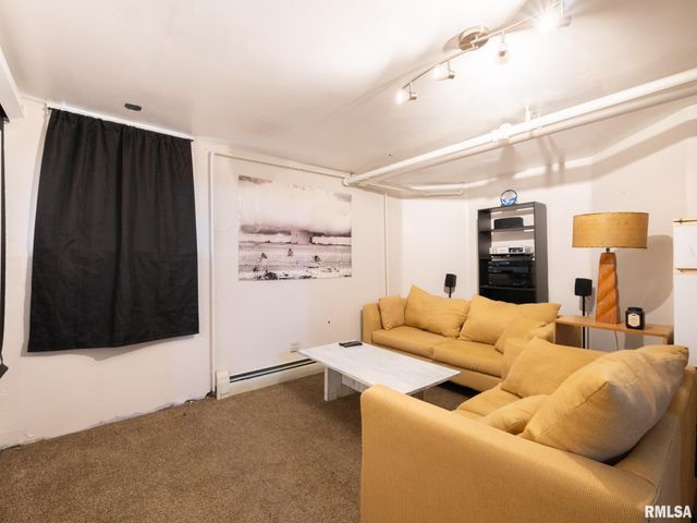 700 E MAYWOOD Avenue, Peoria, IL 61603