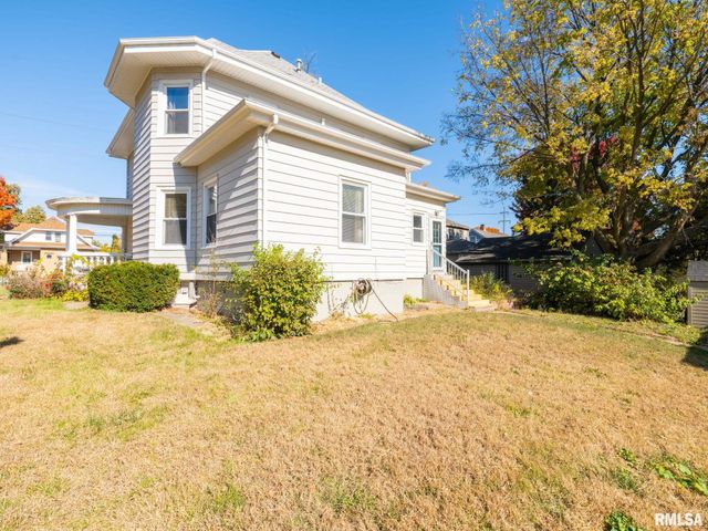 700 E MAYWOOD Avenue, Peoria, IL 61603