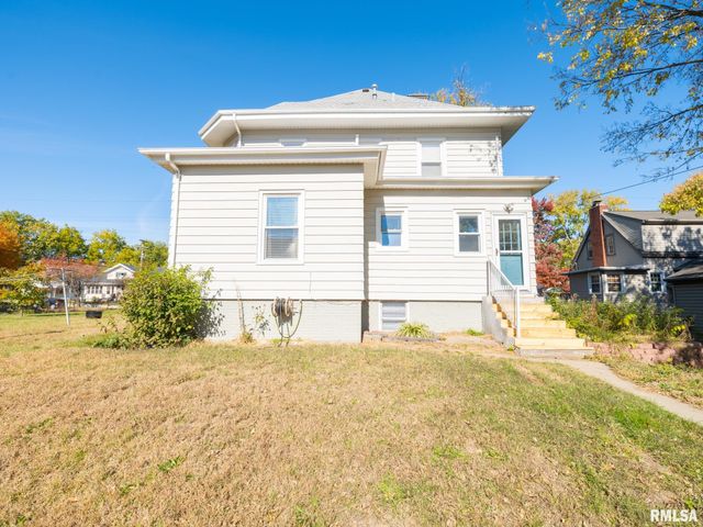 700 E MAYWOOD Avenue, Peoria, IL 61603