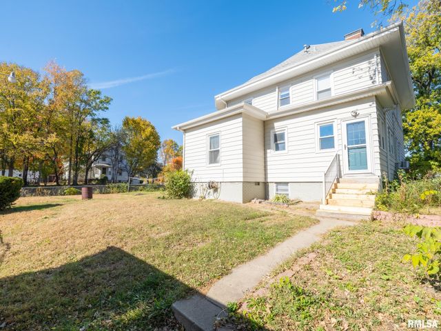 700 E MAYWOOD Avenue, Peoria, IL 61603