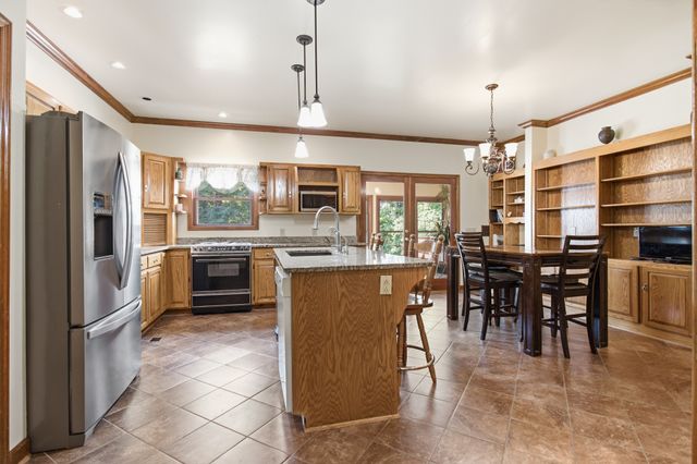 301 Kippsford Pond Rd, Columbia, TN 38401
