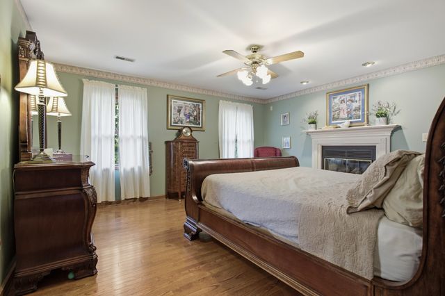 301 Kippsford Pond Rd, Columbia, TN 38401