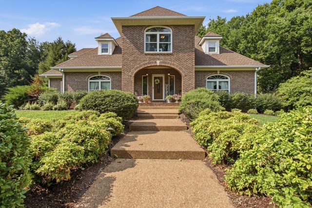 301 Kippsford Pond Rd, Columbia, TN 38401