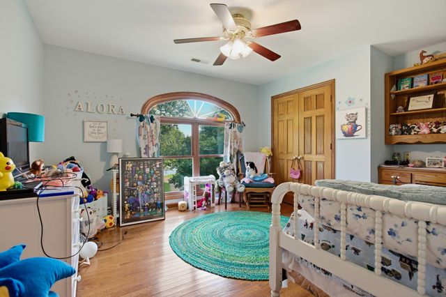 301 Kippsford Pond Rd, Columbia, TN 38401