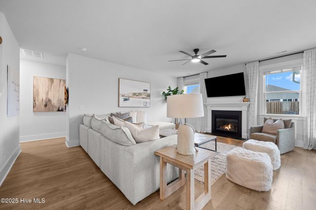 110 Edgewater Way, Surf City, NC 28445