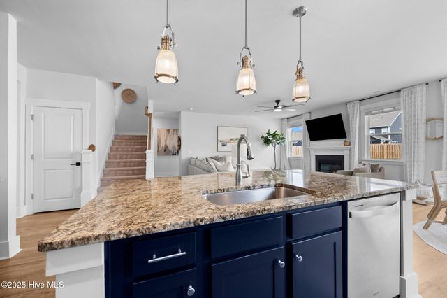 110 Edgewater Way, Surf City, NC 28445