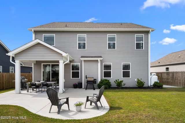 110 Edgewater Way, Surf City, NC 28445