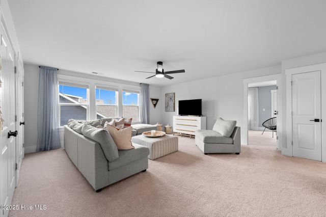 110 Edgewater Way, Surf City, NC 28445