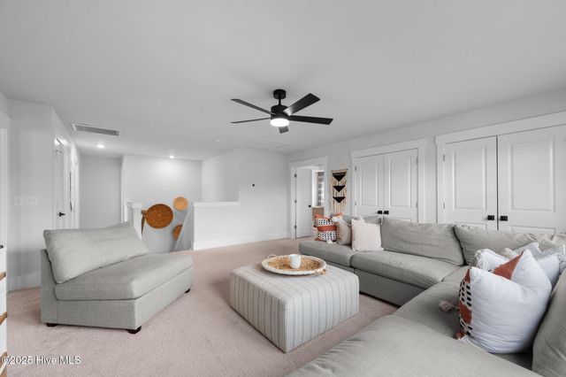 110 Edgewater Way, Surf City, NC 28445