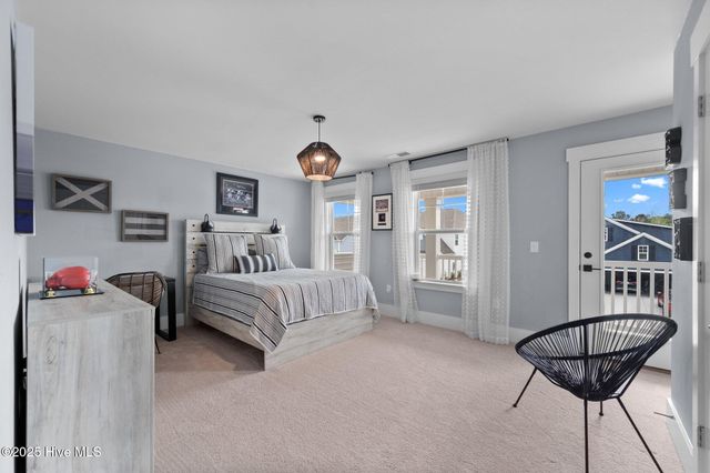 110 Edgewater Way, Surf City, NC 28445