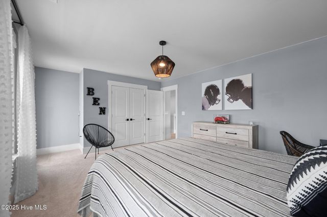 110 Edgewater Way, Surf City, NC 28445