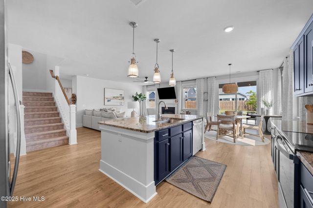 110 Edgewater Way, Surf City, NC 28445