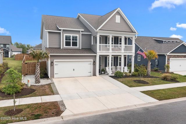 110 Edgewater Way, Surf City, NC 28445