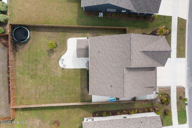 110 Edgewater Way, Surf City, NC 28445