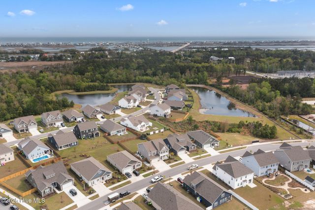 110 Edgewater Way, Surf City, NC 28445