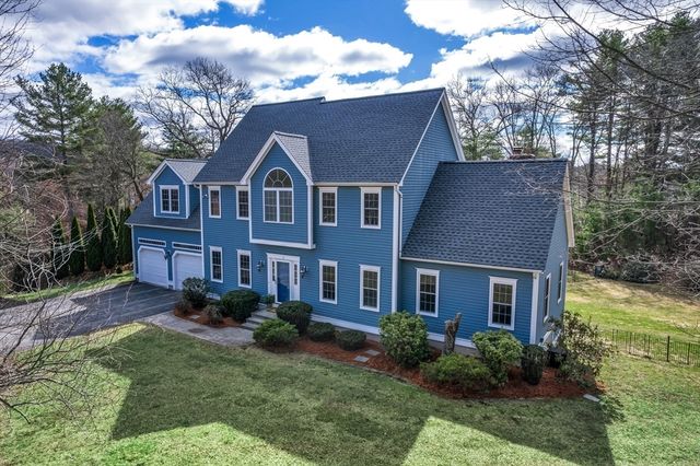 3 Nichols Dr, Grafton, MA 01519