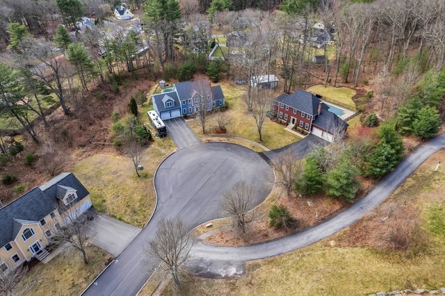 3 Nichols Dr, Grafton, MA 01519