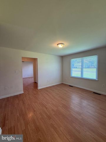 7112 SHARON RD, Fredericksburg, VA 22407