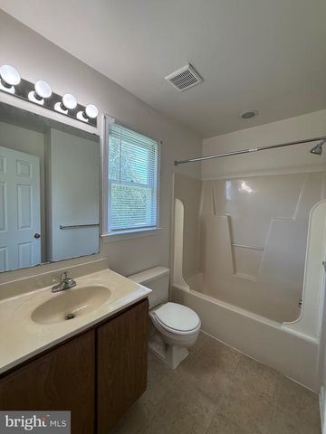 7112 SHARON RD, Fredericksburg, VA 22407