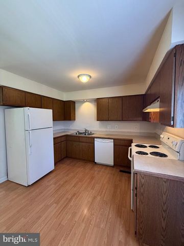 7112 SHARON RD, Fredericksburg, VA 22407