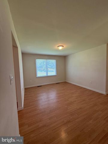 7112 SHARON RD, Fredericksburg, VA 22407