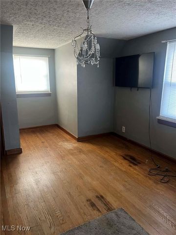 121 Park Drive, St Clairsville, OH 43950