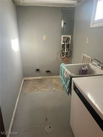 121 Park Drive, St Clairsville, OH 43950