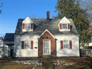 121 Park Drive, St Clairsville, OH 43950