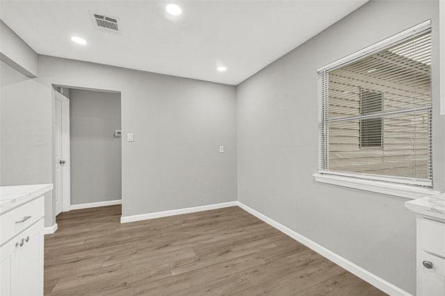 1106 Pauline Avenue, Pasadena, TX 77502