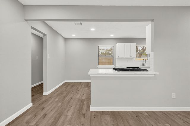 1106 Pauline Avenue, Pasadena, TX 77502