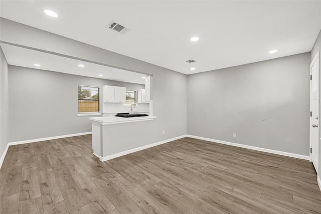 1106 Pauline Avenue, Pasadena, TX 77502